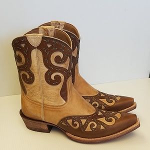 EUC Women's Ariat  Rio 10012848